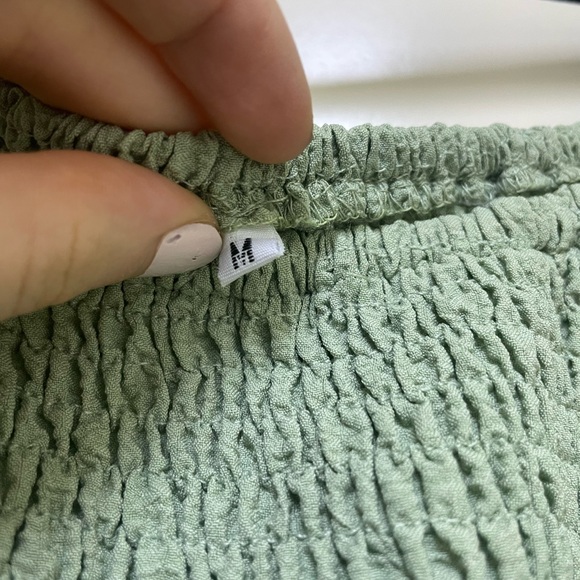 Adorable sage green dress! - Picture 2 of 3